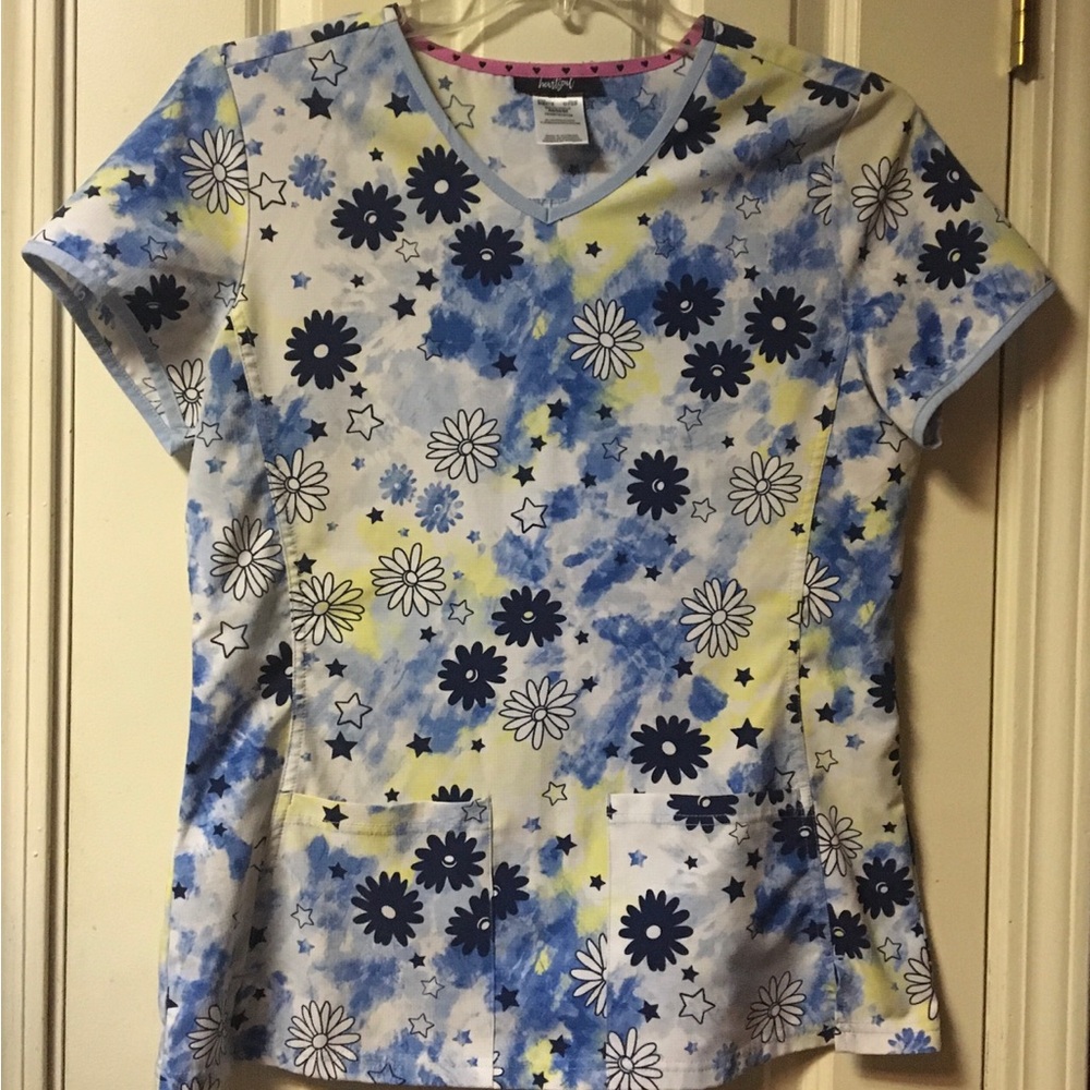 Heartsoul ~ Women’s ~ Scrub ~ Top ~ Medium ~ Excellent Condition